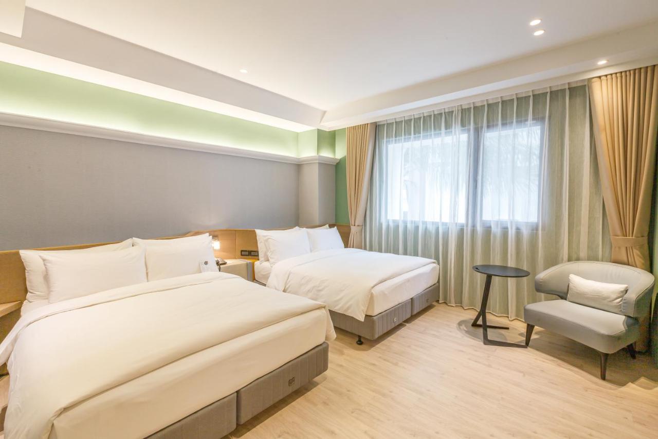 墾丁耳東華苑erdong Manor Acomodação com café da manhã Exterior foto